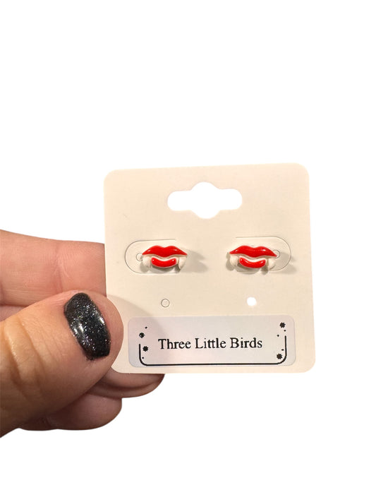 Fang Studs