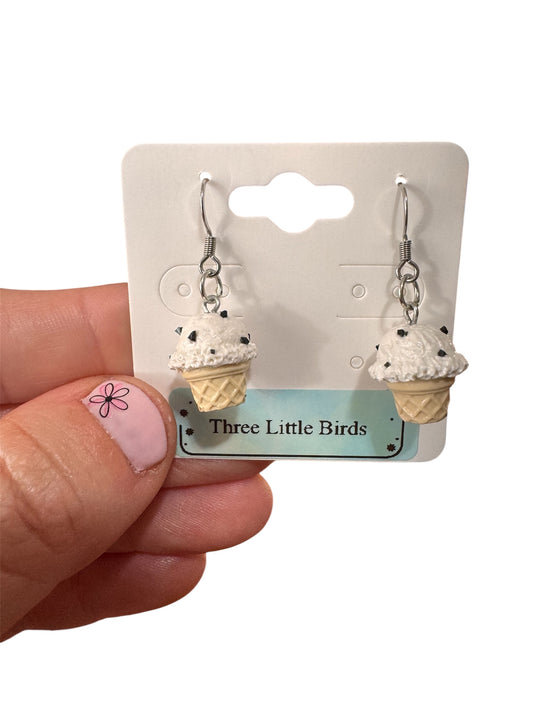 Vanilla Chip Ice Cream Dangles
